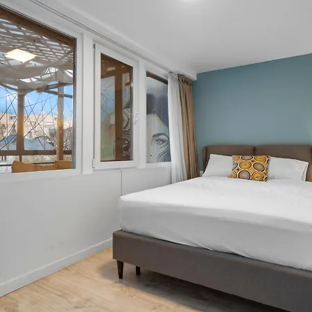 Parliament Pearl - Amazing View - Old Town Apartment *