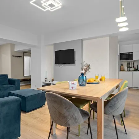 Parliament Pearl - Amazing View - Old Town Apartment